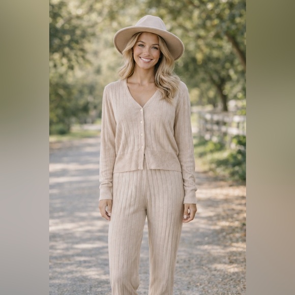 Pink Rose Pants - Pink Rose Cream Ribbed Knit Top